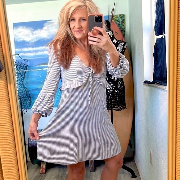 American Eagle Outfitters, Precious Railroad Striped Dress, Excellent Condition - Picture 3 of 11